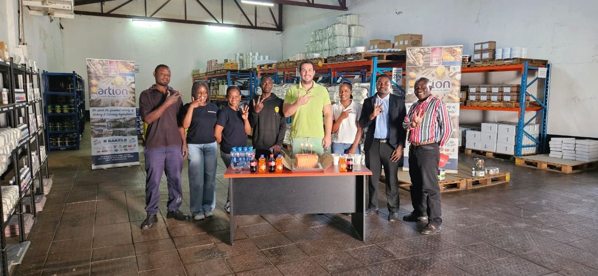 L'équipe Artion dans l'entrepôt de Ndola